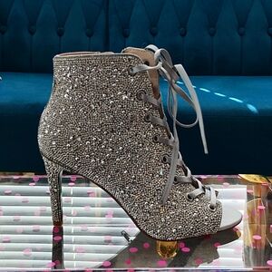 Betsey Johnson SB Alexi